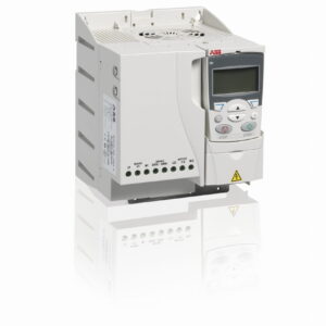 PRZETWORNICA ABB TYP ACS355-03E-15A6-4 ; 15.6A/7.5kW ; OBUD. R3 ; 3x380-480V ; IP20