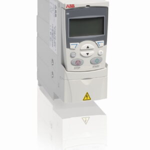 PRZETWORNICA ABB TYP ACS310-01E-02A4-2 ; 2.4A/0.37kW ; OBUD. R0 ; 1x220-240/3x220-240V ; IP20