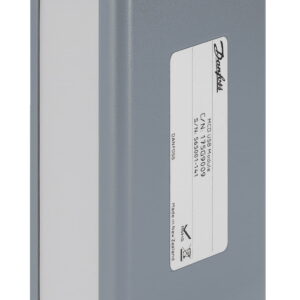 MCD 500 Moduł USB – kompaktowy i wydajny moduł komunikacyjny przeznaczony do sterowników MCD 500. Umożliwia szybkie i niezawodne połączenie poprzez USB, ułatwiając konfigurację, diagnostykę i monitorowanie parametrów. Kod produktu: 175G9009.